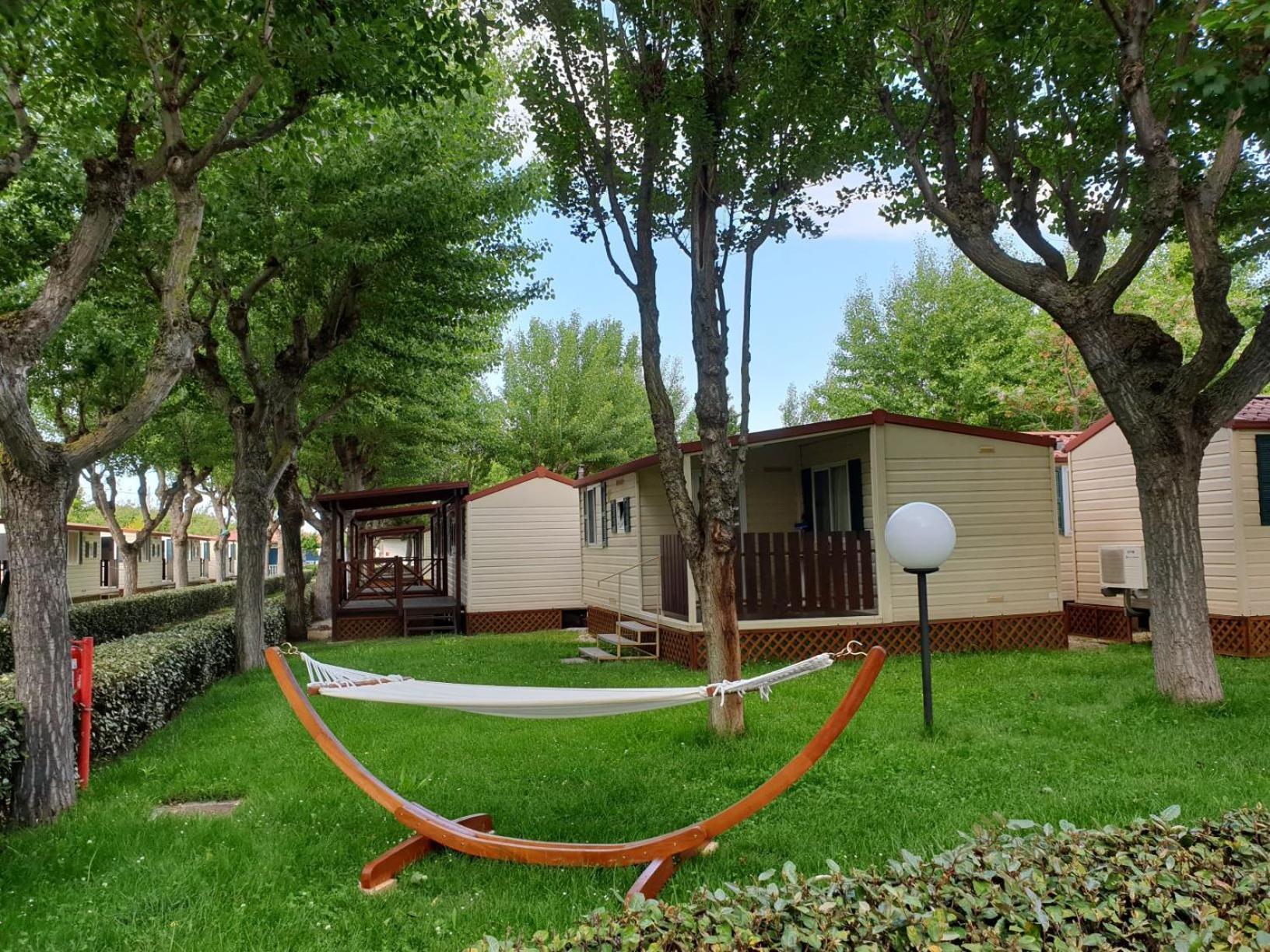 Club Del Sole Roseto Degli Abruzzi Easy Camping Village Екстер'єр фото
