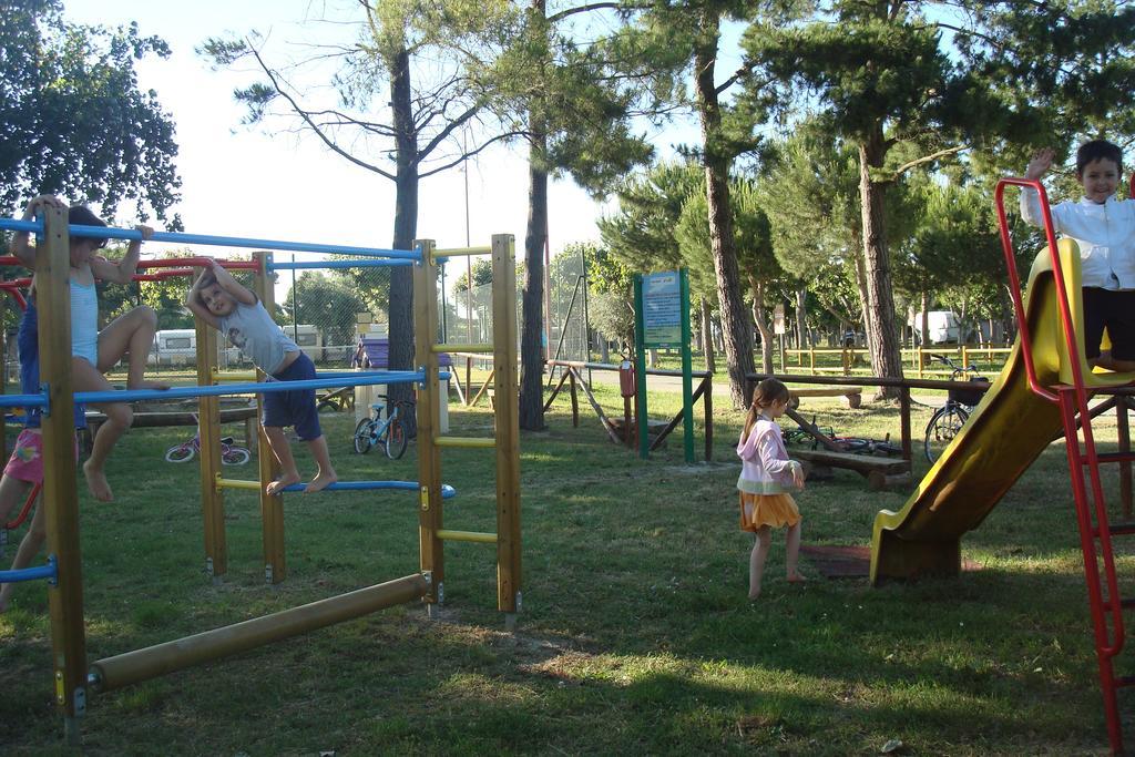 Club Del Sole Roseto Degli Abruzzi Easy Camping Village Екстер'єр фото