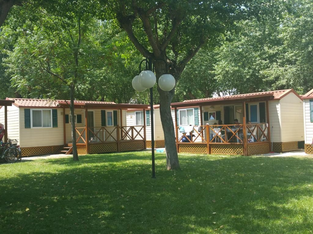 Club Del Sole Roseto Degli Abruzzi Easy Camping Village Екстер'єр фото